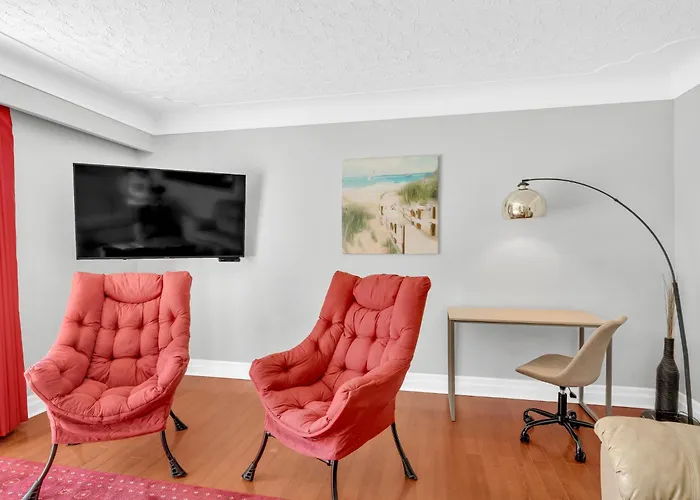 Park Bungalow #4 - Seacliff Beach Suites