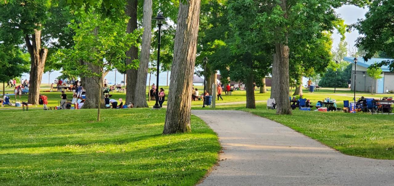 Park #4 - Seacliff * Leamington