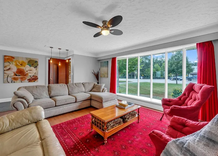 Park Bungalow #4 - Seacliff Beach Suites