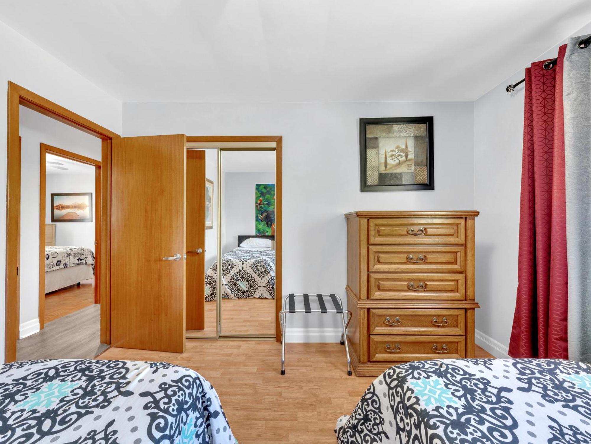 Park #4 - Seacliff Apartment